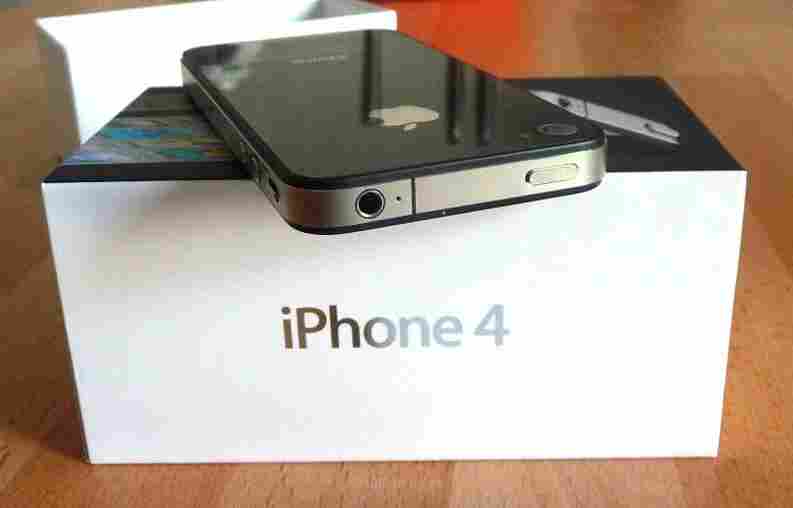 iphone 4g 32gb box. apple iphone 4g 32gb brand new